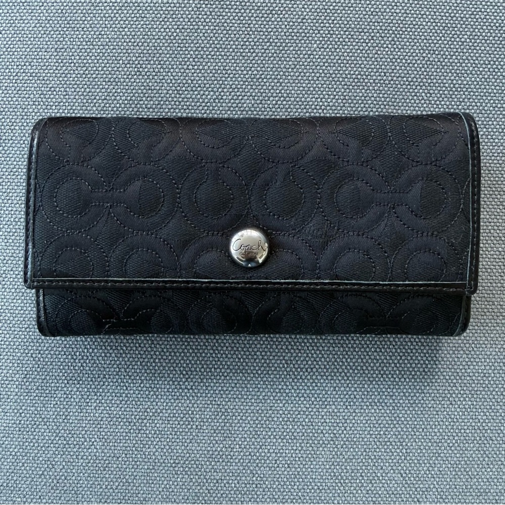 Coach Black Signature Quilted Gramercy Op Art Checkbook Wallet